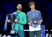 英雄联盟总决赛-ATP总决赛鏖战法网，德约科维奇扛起全队