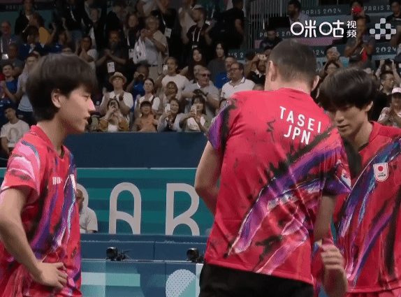 包含备战下一场比赛的瑞典队正紧张训练的词条 包含备战下一场比赛的瑞典队正紧张训练的词条