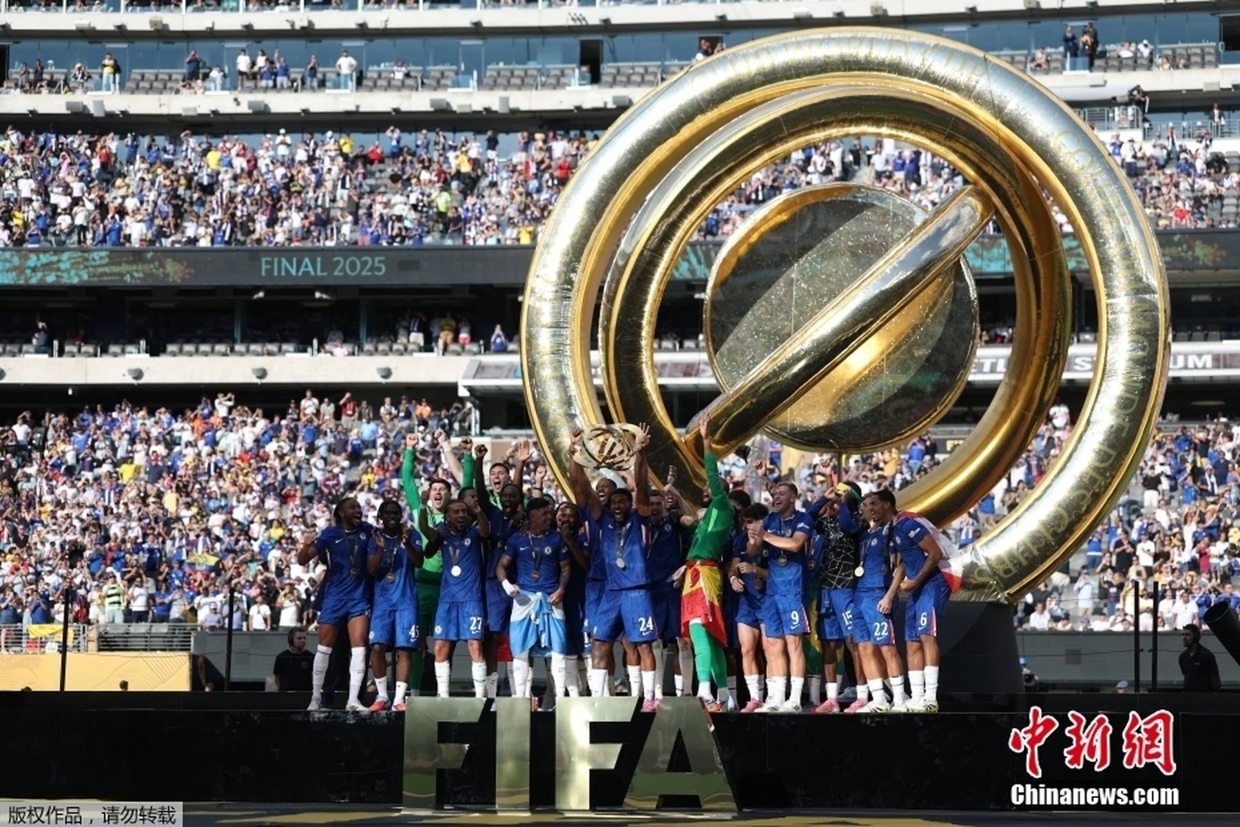 关于巴黎圣日耳曼再度闯关成功,剑指冠军的信息 关于巴黎圣日耳曼再度闯关成功,剑指冠军的信息