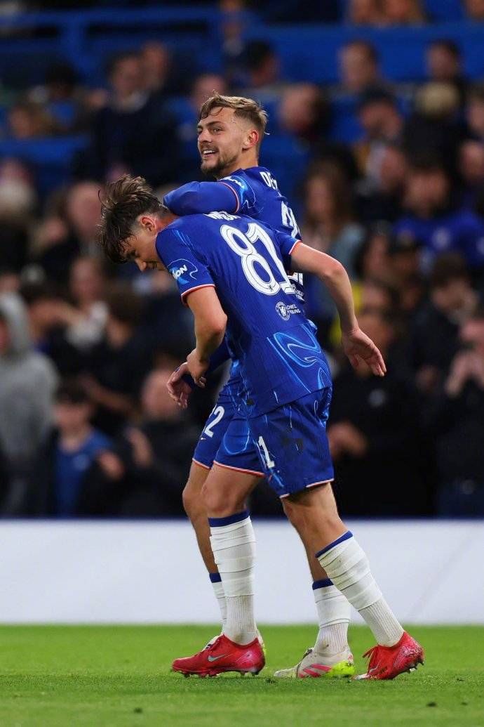 切尔西险胜挤进欧冠四强杀进半决赛 切尔西险胜挤进欧冠四强杀进半决赛