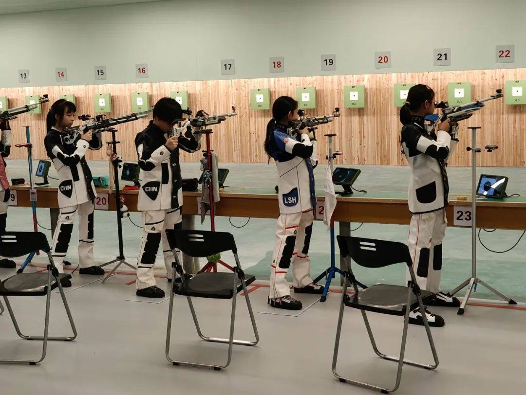 利比亚射击选手展现实力，斩获冠军