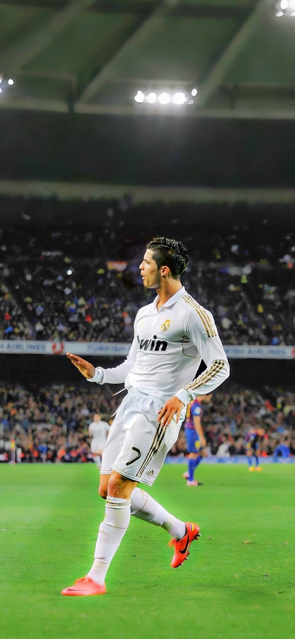 英格兰险胜马赛,C罗惊艳四座 英格兰险胜马赛,C罗惊艳四座