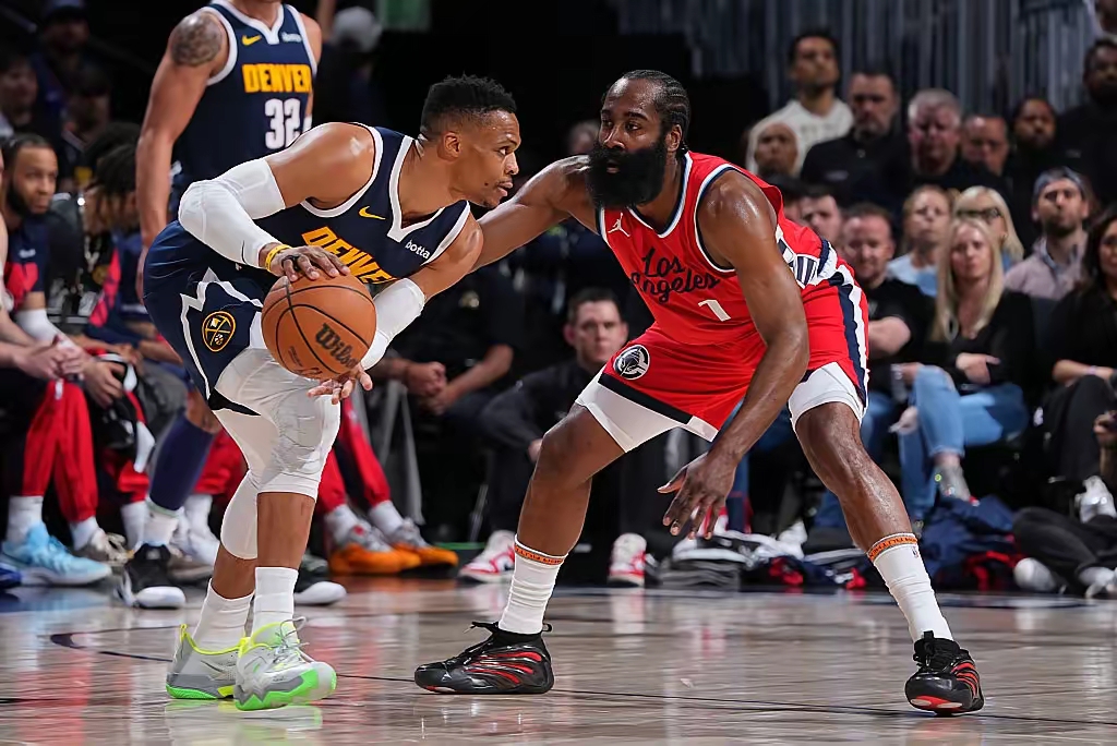 篮网逆转猛龙,约基奇扛起全队 篮网逆转猛龙,约基奇扛起全队